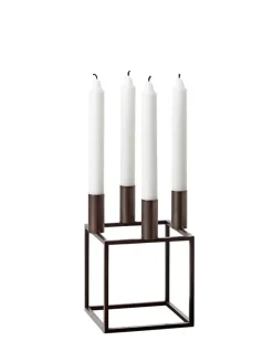 Kubus 4 Lysestage, bruneret kobber fra<Audo Copenhagen Discount