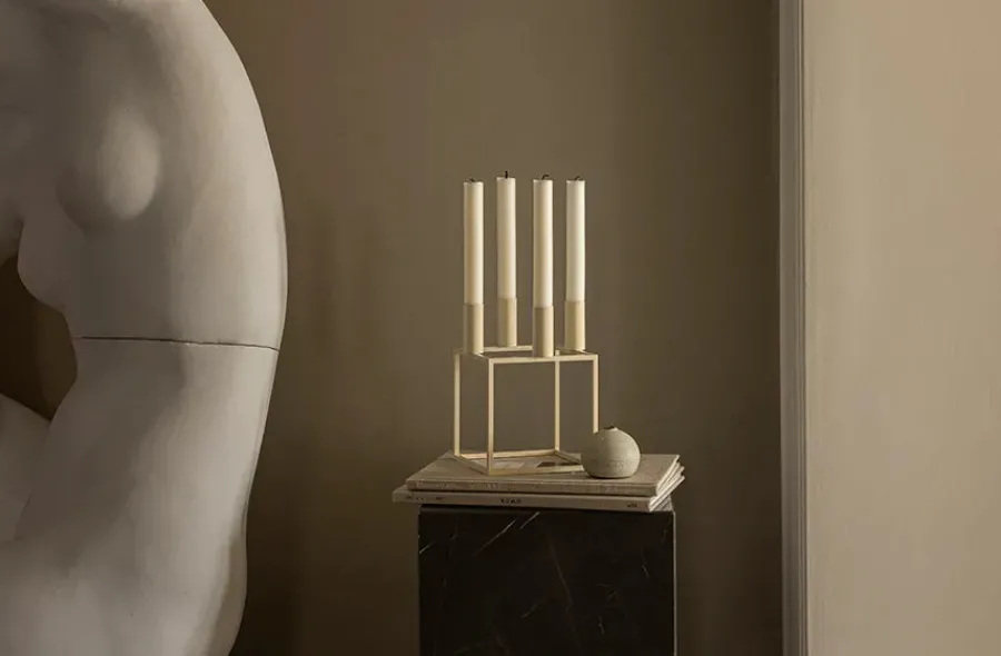 Kubus 4 Lysestage, olive fra<Audo Copenhagen New