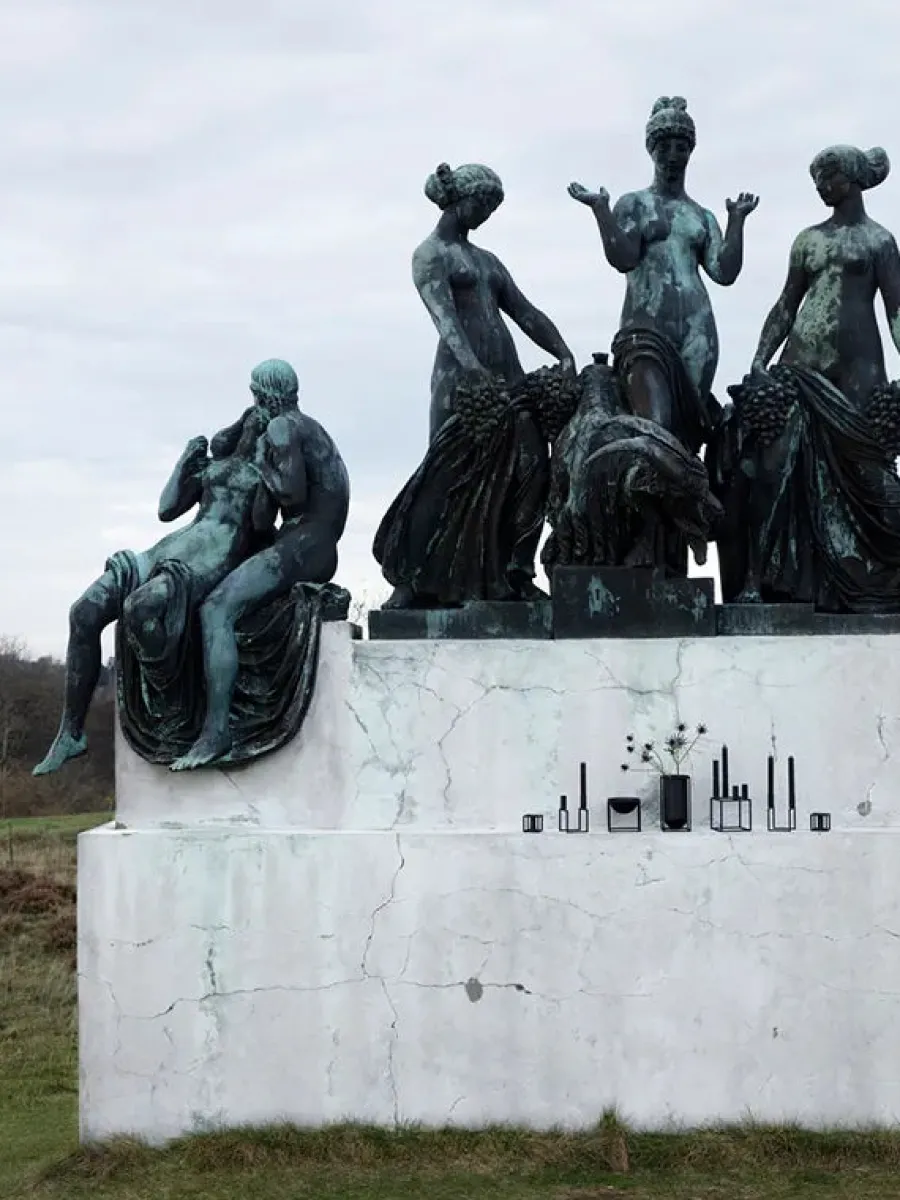 Kubus Vase Lolo, sort fra<Audo Copenhagen Sale