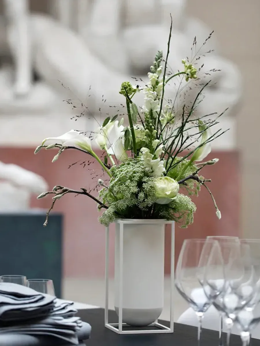 Kubus Vase Lolo, sort fra<Audo Copenhagen Sale