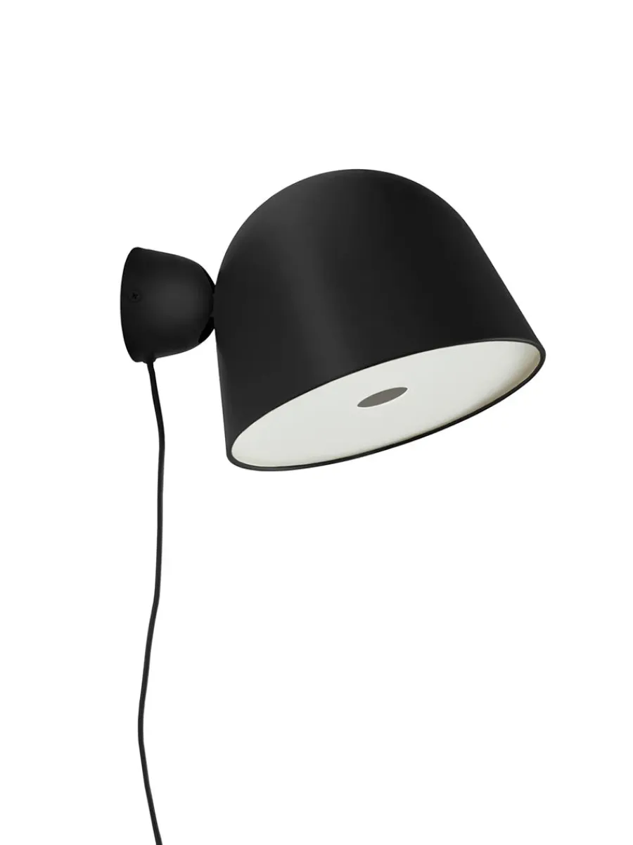 Kuppi Wall Lamp fra<Woud Online
