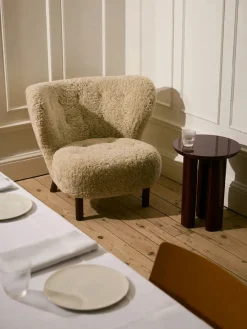 Little Petra inkl. skammel, Sheepskin Moonlight fra<&Tradition Sale