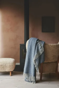 Livø Plaid, seaweed fra<Silkeborg Uldspinderi Discount