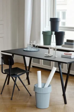 Loop Stand Table fra<HAY Sale