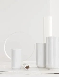 Lyngbyvasen i hvid fra<Lyngby Porcelæn Discount