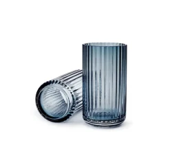 Lyngbyvasen i lilla, H20,5 cm fra<Lyngby Porcelæn Outlet