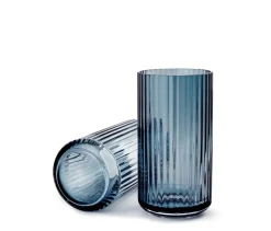 Lyngbyvasen i lilla, H20,5 cm fra<Lyngby Porcelæn Outlet