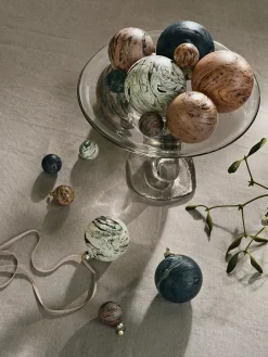 Marble Baubles, M, sæt á 4 stk. fra<Ferm Living Online