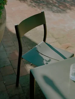 May Chair, dark green fra<New Works Online