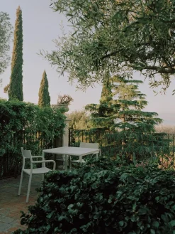 May Spisebord 85 x 85, light grey fra<New Works Sale