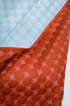 Mega Dot Sengetæppe fra<HAY