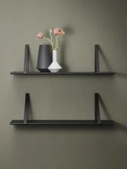 Metal Shelf Hyldeophæng fra<Ferm Living Online