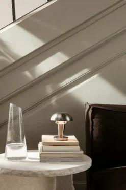 Mineral Sculptural Table fra<Ferm Living Best