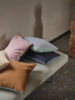 Mingle Cushion, 45 x 45 cm fra<Muuto Clearance