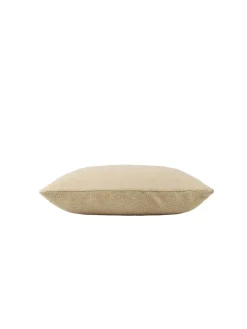 Mingle Cushion, 35 x 55 cm fra<Muuto Clearance