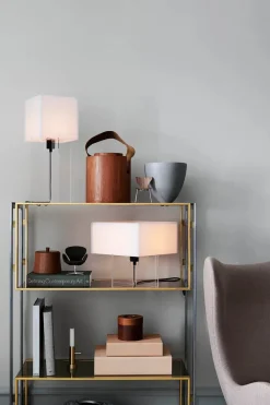 Miniature Serie 7 stol af Arne Jacobsen<Fritz Hansen Clearance