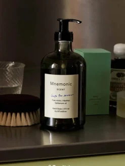 Mnemonic Hand Soap, 375 ml fra<&Tradition Online