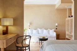 Moragas Bordlampe fra Santa and Cole<Santa & Cole Sale