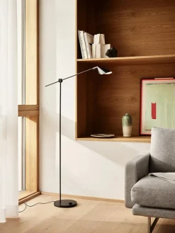 MS011 Gulvlampe, stål fra<Fritz Hansen Online