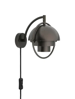 Multi-Lite væglampe fra<GUBI