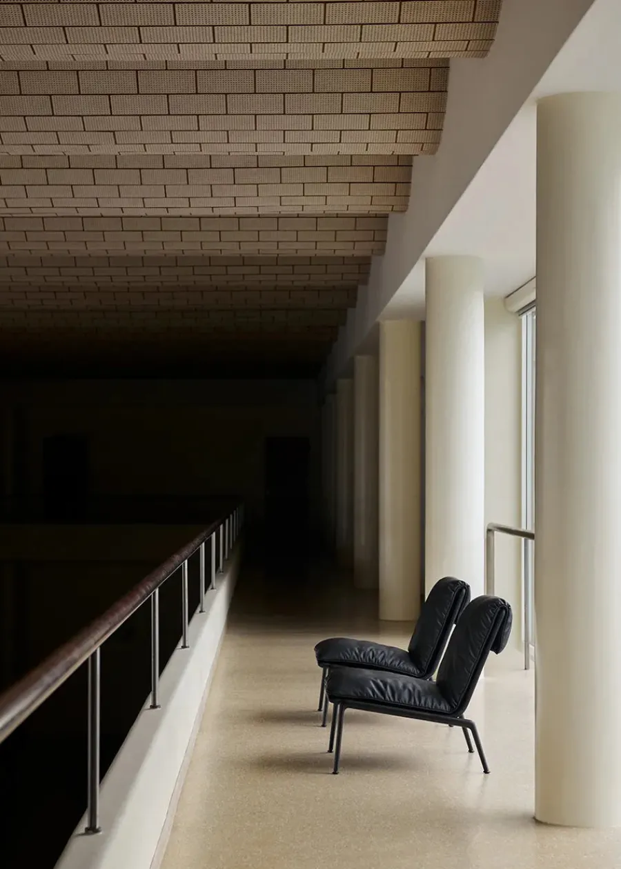 Muno LN18 Lounge Chair fra<&Tradition Outlet