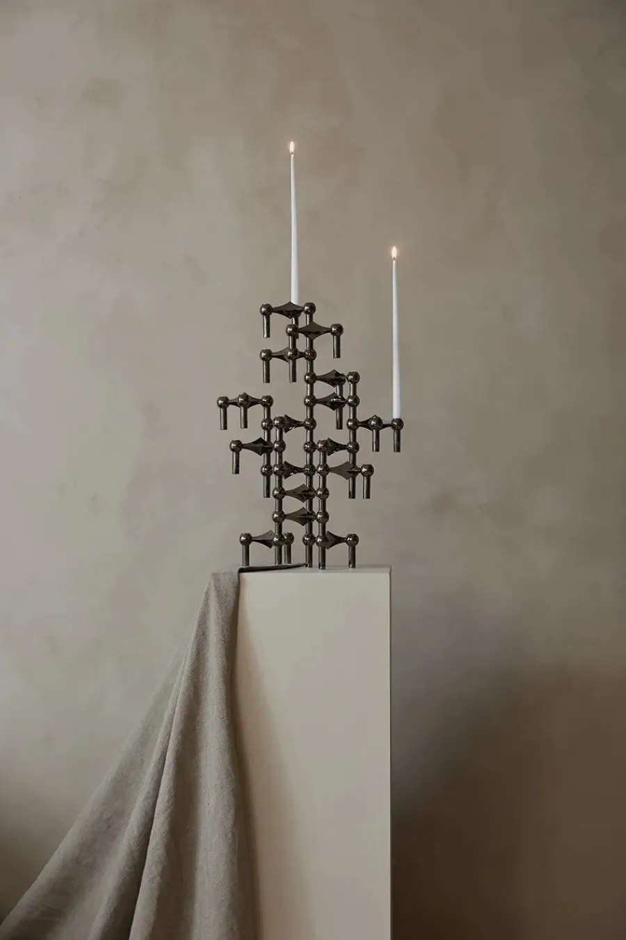 Nagel Lysestage, sort krom fra<STOFF Nagel Best