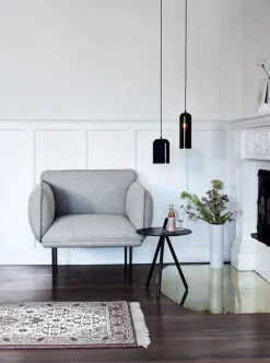 Nakki Lounge Chair fra<Woud New