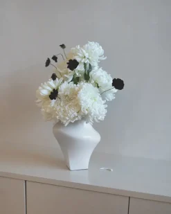 Nami Vase fra<Hein Studio Outlet