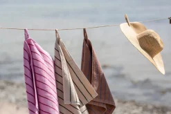 Naram towel - Camel & Ultramarine blue fra<Bongusta Clearance