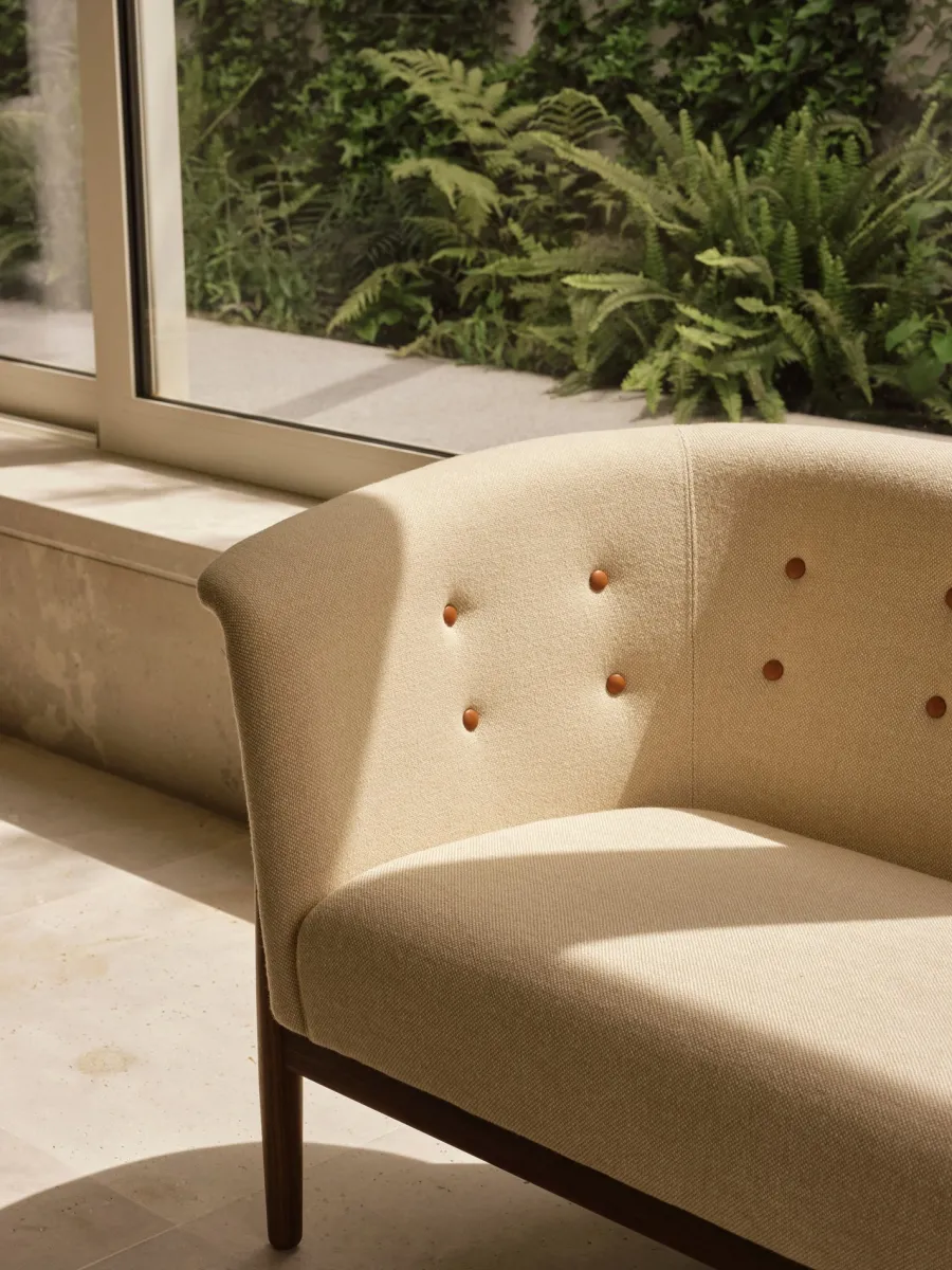 ND52-2 Vita 2 pers. sofa af Nanna Ditzel<Carl Hansen & Søn Clearance