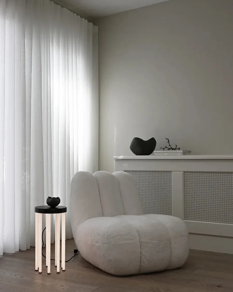 Neon Side Table, bronze fra<101 Copenhagen New