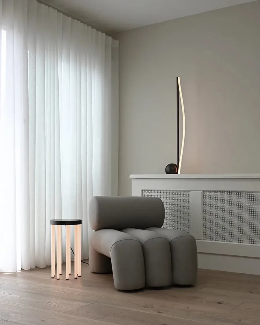 Neon Side Table, bronze fra<101 Copenhagen New