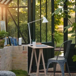 NJP bordlampe fra<Louis Poulsen Best