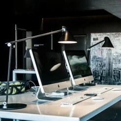 NJP bordlampe fra<Louis Poulsen Best