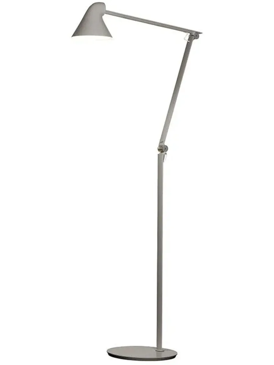 NJP gulvlampe fra<Louis Poulsen Hot