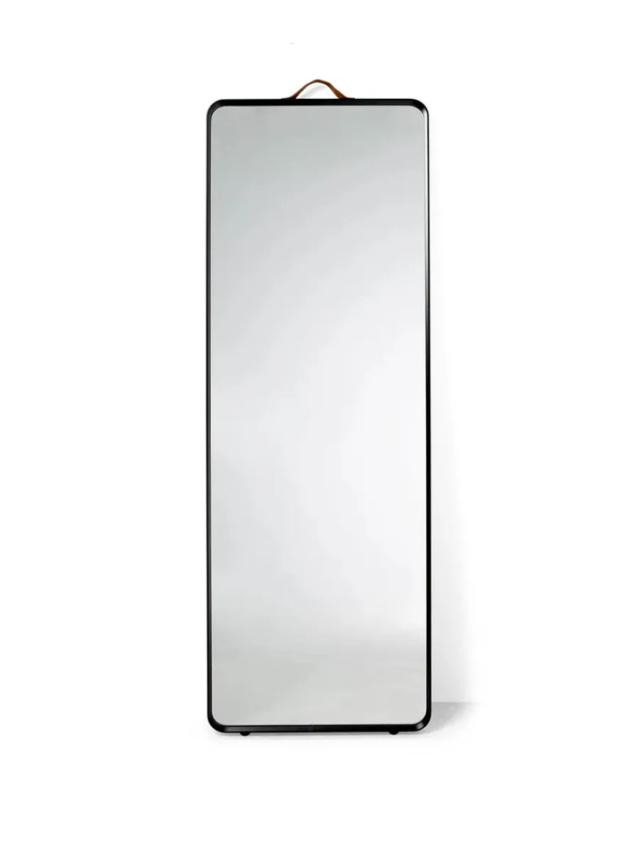 Norm Floor Mirror fra<Audo Copenhagen Online