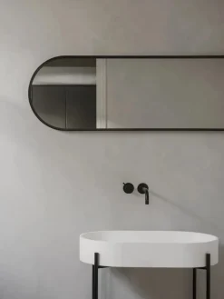 Norm Wall Mirror, Oval fra<Audo Copenhagen Discount