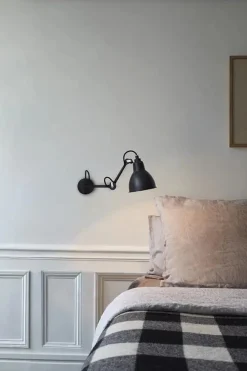 Nr. 204 væglampe fra<Lampe Gras Hot