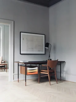 Nyhavn Skrivebord u. Skuffekassette af Finn Juhl<House of Finn Juhl Best