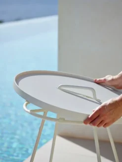 On The Move Sidebord fra<Cane-line Sale