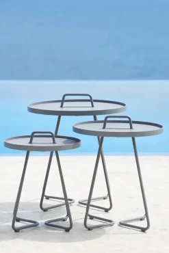 On The Move Sidebord fra<Cane-line Sale