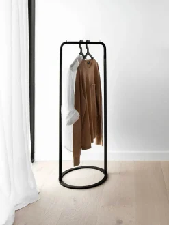 O&O Clothes Rack fra<Woud Best