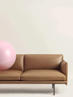Outline 2 pers. sofa fra<Muuto