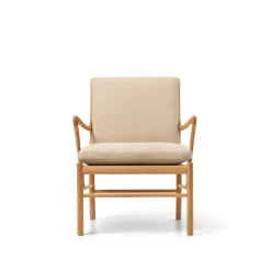 OW149 Colonial lænestol, eg olie, Terra-læder af Ole Wanscher<Carl Hansen & Søn Sale