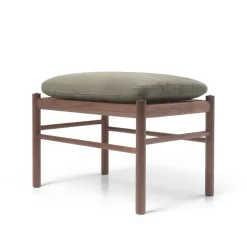 OW149F Fodskammel til Colonial lænestol, valnød olie, Terra-læder af Ole Wanscher<Carl Hansen & Søn Sale