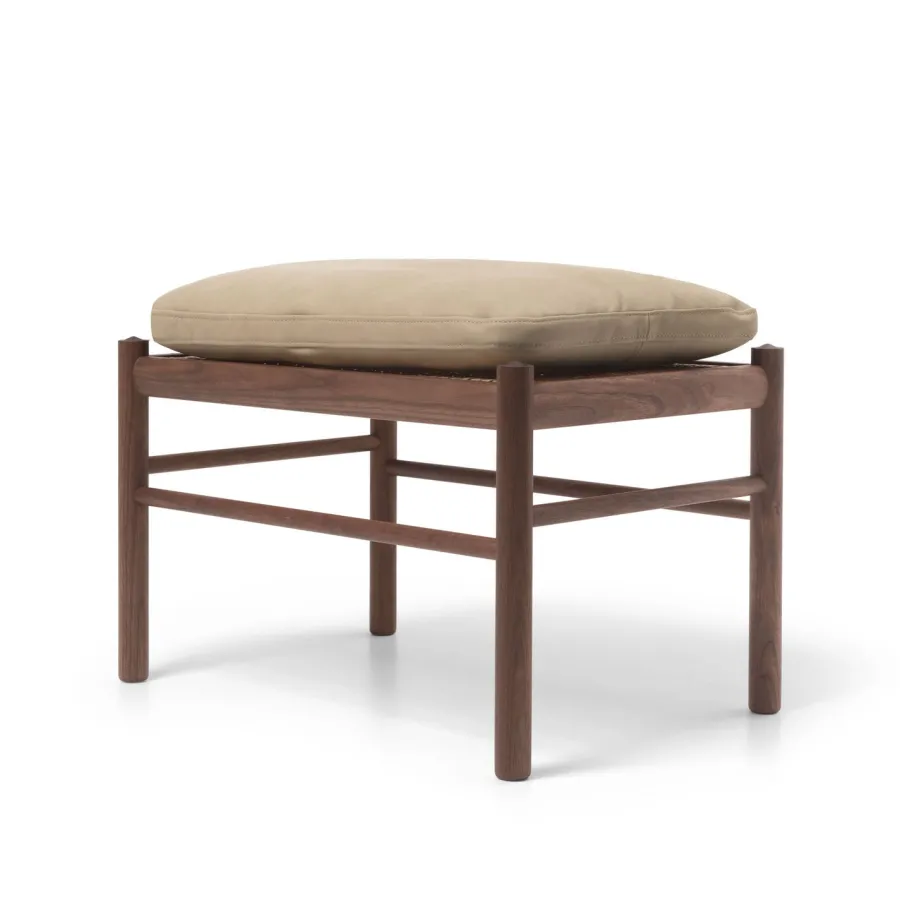 OW149F Fodskammel til Colonial lænestol, valnød olie, Terra-læder af Ole Wanscher<Carl Hansen & Søn Sale