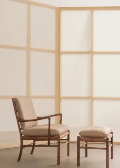 OW149F Fodskammel til Colonial lænestol, eg olie, Terra-læder af Ole Wanscher<Carl Hansen & Søn New