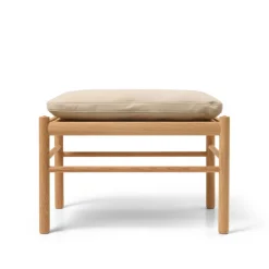 OW149F Fodskammel til Colonial lænestol, eg olie, Terra-læder af Ole Wanscher<Carl Hansen & Søn New