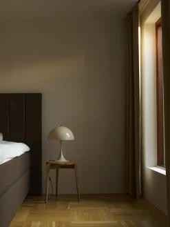 Panthella 320 bordlampe, messing af Verner Panton<Louis Poulsen Discount