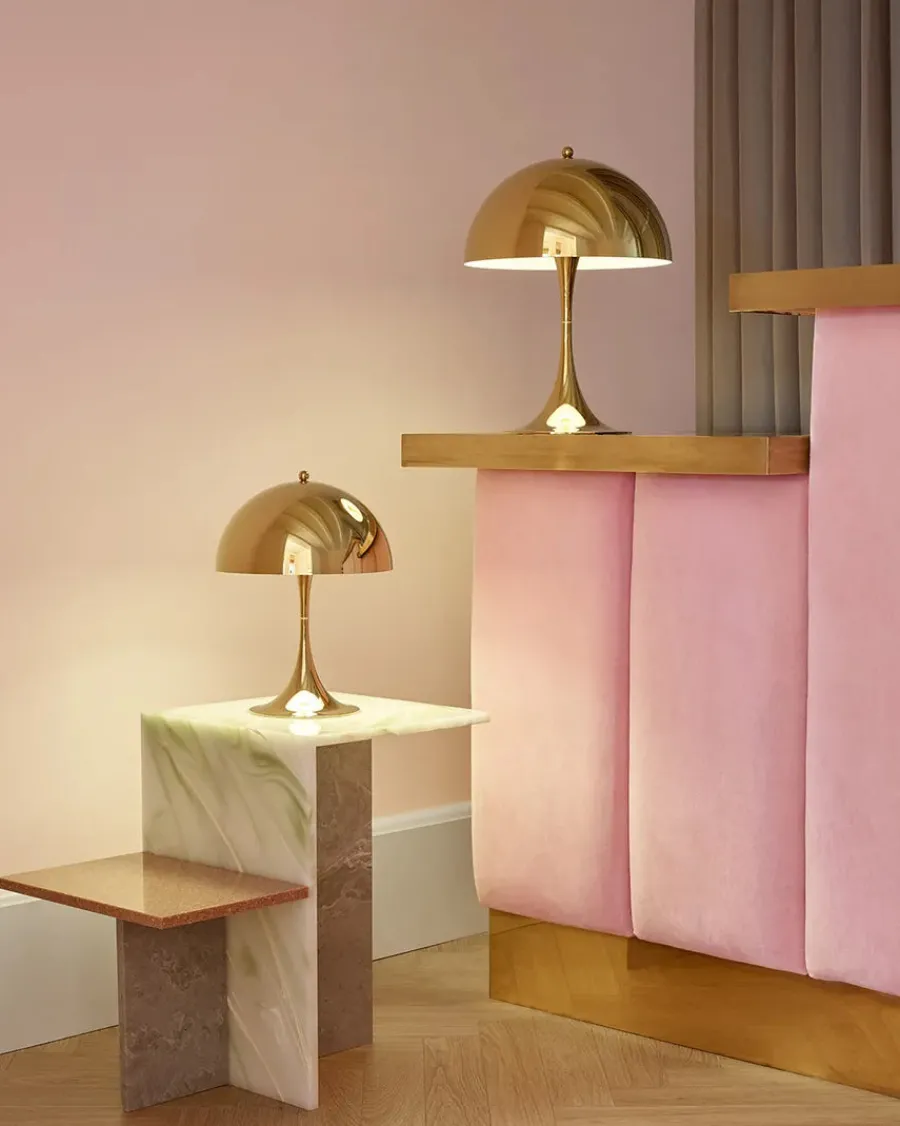 Panthella 250 Bordlampe, pale rose opal af Verner Panton<Louis Poulsen Clearance
